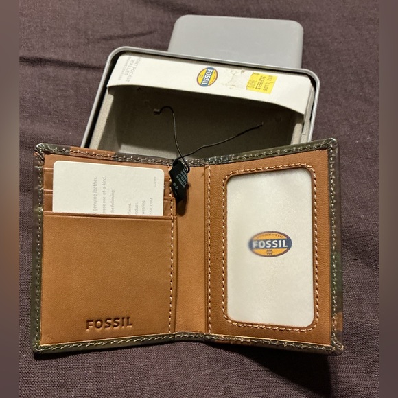 Men’s Fossil Camouflage Leather Wallet NWT - Picture 2 of 6